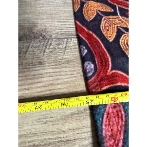 Unique Floral Pattern Soft Fleece - Picture 4 of 4